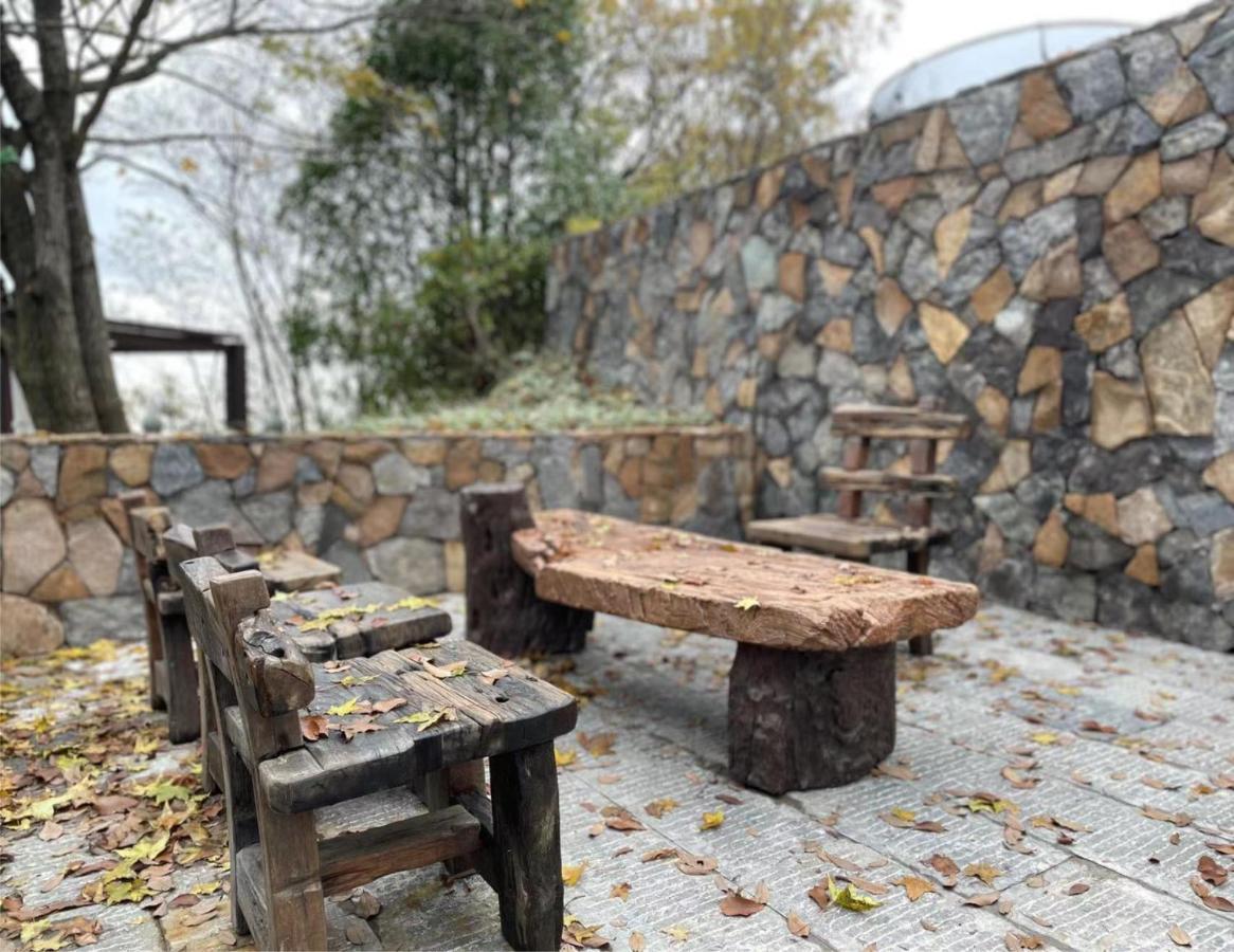 Hotel Wudang Mountain The Yew House Wudangshan Zewnętrze zdjęcie